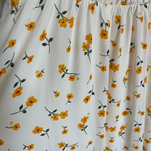 All in Favor White with Yellow Flowers Maxi Dress - Picture 3 of 4